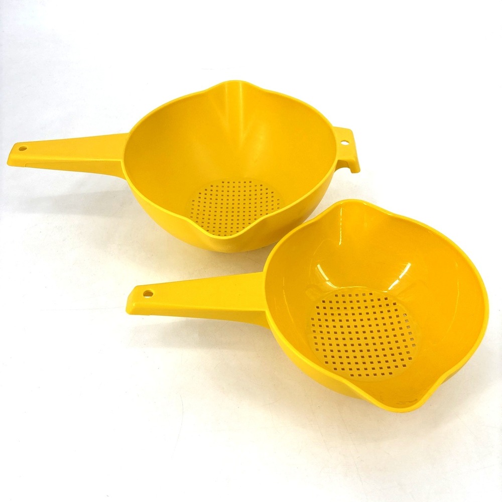 Tupperware Set Of 2‎ Yellow Colander Strainer Set Made in U.S.A. Vintage